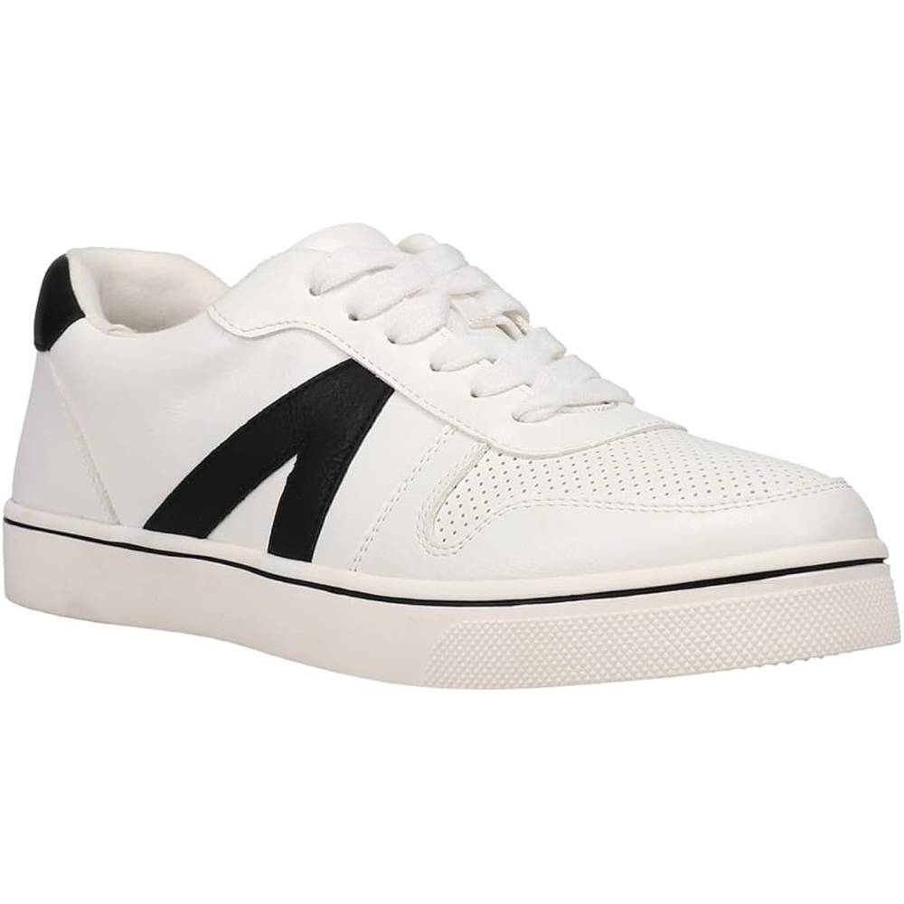 MIA tennis shoes worn 2x